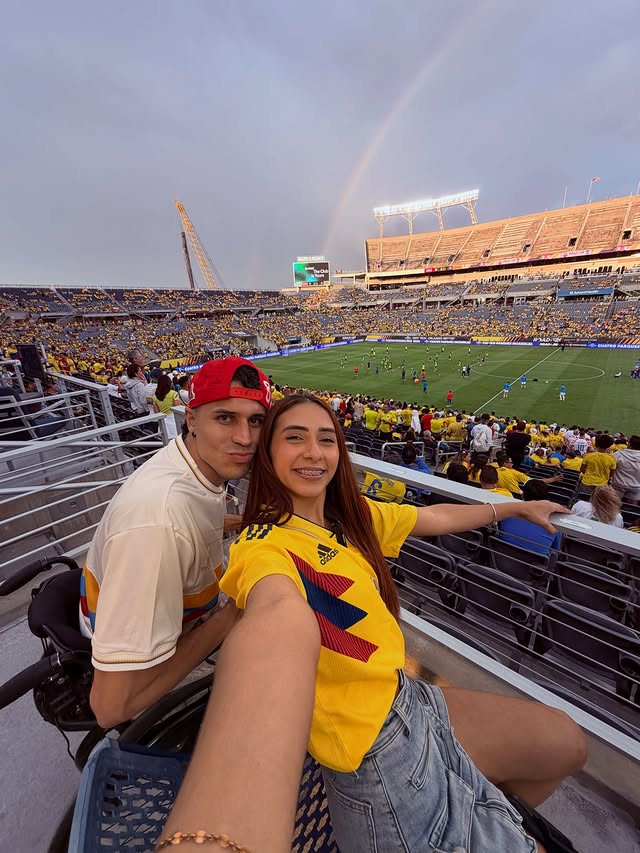 Instagram post by @valeriax99 for SeatGeek. Caption reads: [...] IS HERE 🇨🇴⚽️ #soccer @seatgeek.