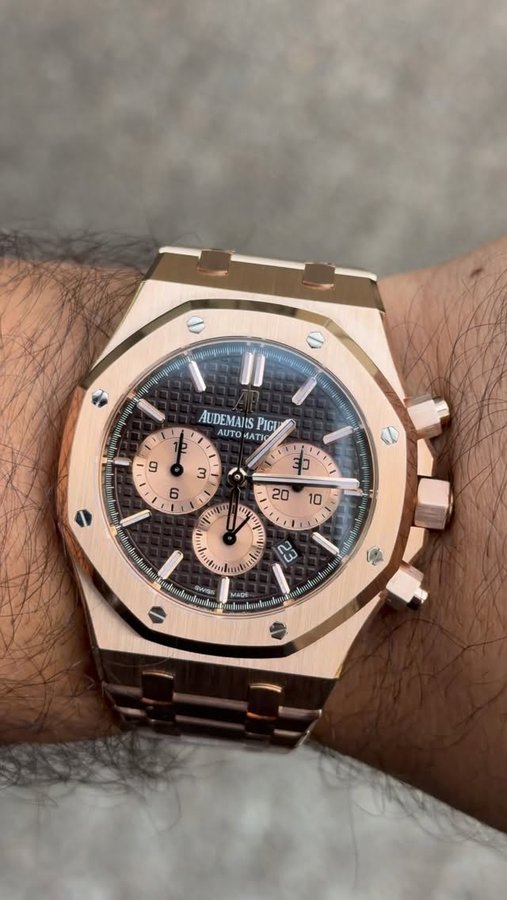 Instagram post by @samthejeweller for Audemars Piguet. Caption reads: Rose Gold @audemarspiguet Royal Oak Chronograph....