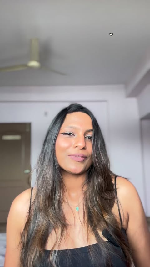 Instagram post by @shadesofduskygirl for Kama Ayurveda. Caption reads: [...] are truly worth your money 🤌✨

🛍....