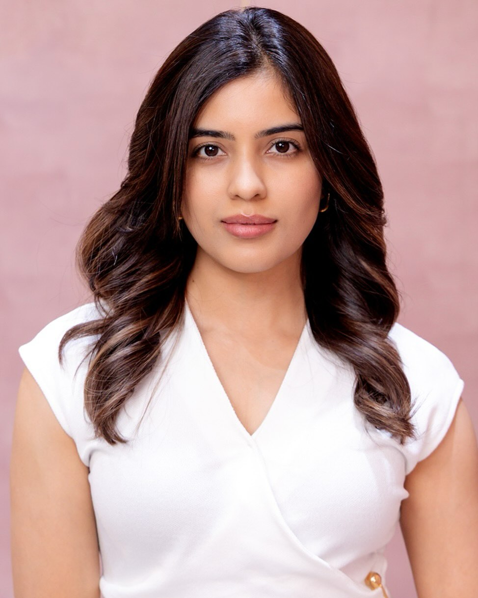 Instagram post by @amritha_aiyer for L’oréal Professionnel. Caption reads: #AD | Never thought I’d go brown—but now I’m....