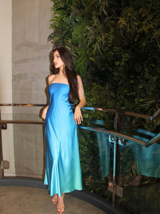 Instagram post by @mariamanvelian for 12th Tribe. Caption reads: 1 or 2? @shop12thtribe 🦋
.
.
.
#ootn #ootd....