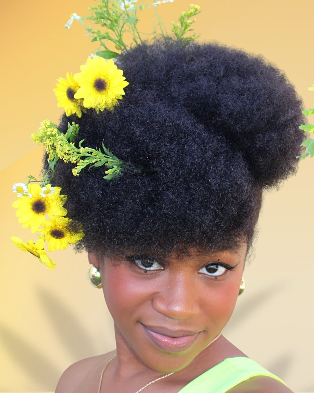 Instagram post by @shesasolarbeing for Sheamoisture. Caption reads: How I sculpted my hair into the word SHEA using....