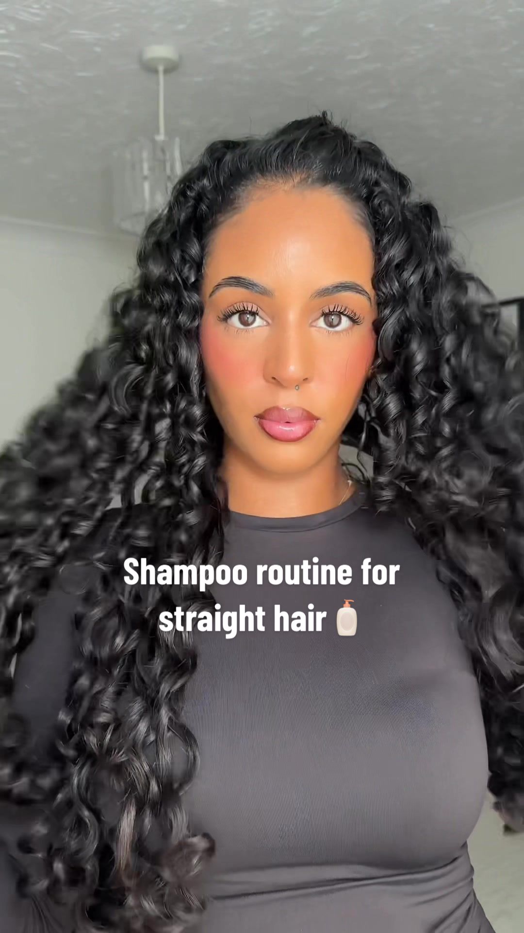 TikTok post by @claudiasilvaaa__ for Pureology. Caption reads: Shampoo routine for straight hair🫧🧴.  Shampoo: ....