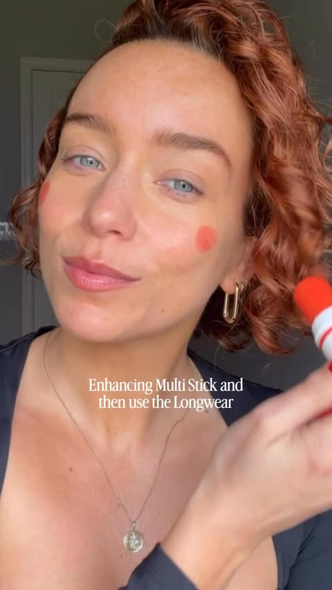 Instagram post by @sarah_louwho for Bobbi Brown Cosmetics. Caption reads: Fast and efficient, but still flawless with....