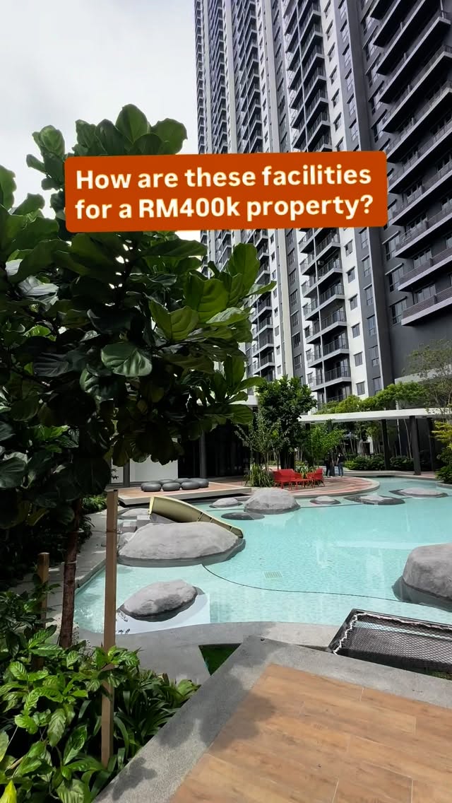 Instagram post by @iherng for Technogym. Caption reads: “This is crazy!! How can they do it?”
.
Again and....