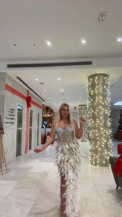 Instagram post by @lanavidosevic for Mew Mews. Caption reads: THIS DRESS✨✨ code: VIDOM20 - 20% off🤍....