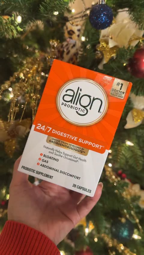 Instagram post by @lisatandthecity for Align Probiotics. Caption reads: #ad #align_probiotic_partner 
Probiotic ’Tis the....