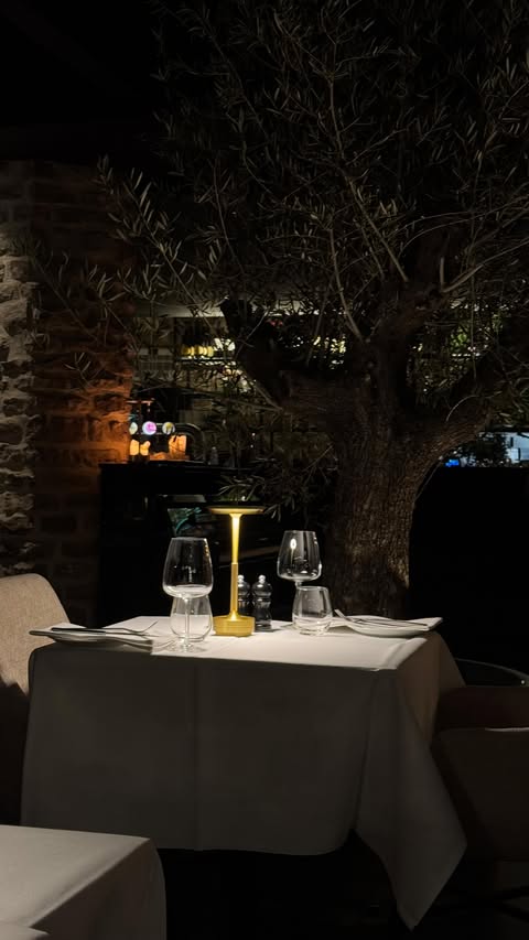 Instagram post by @sarahhcortess for Motel Rocks. Caption reads: [...] in my cereal this morning… thanks to....