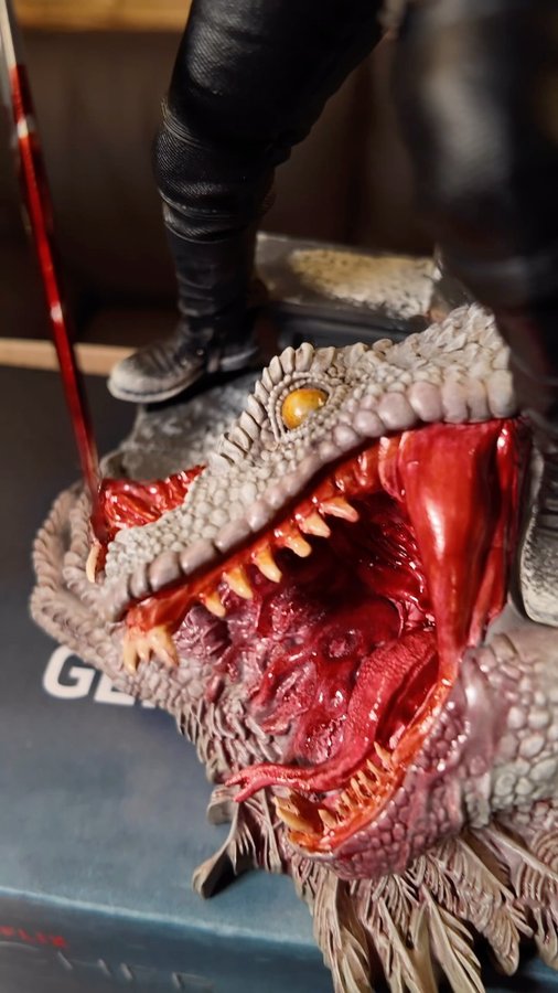 Instagram post by @prehistoriczone for Iron Studios. Caption reads: Anzeige | This time another gem from @ironstudios....