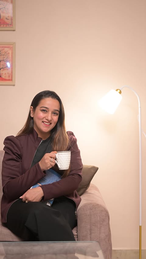 Instagram post by @instamommy_suchi for The Artment. Caption reads: This Artment Metal Nod Modern Minimalism LED....