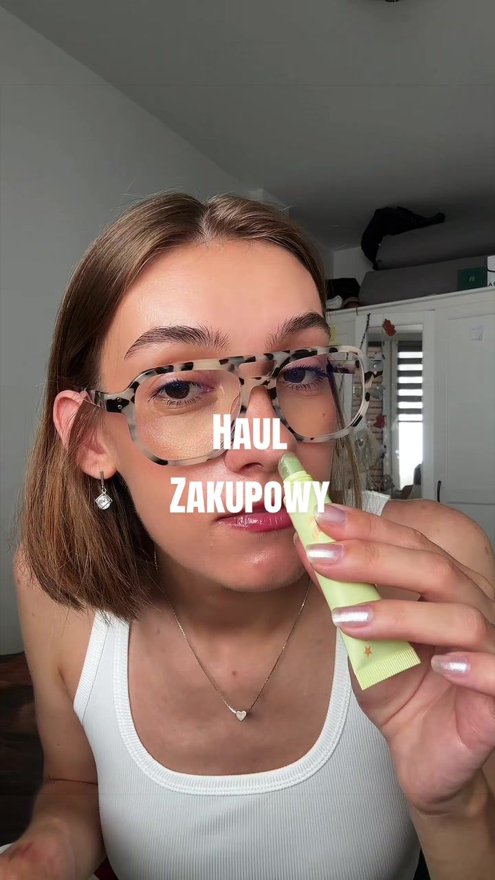 TikTok post by @ginger_romantic for The Silky Way Polska. Caption reads: Dziękuję @Firmoo.pl @The Silky Way....