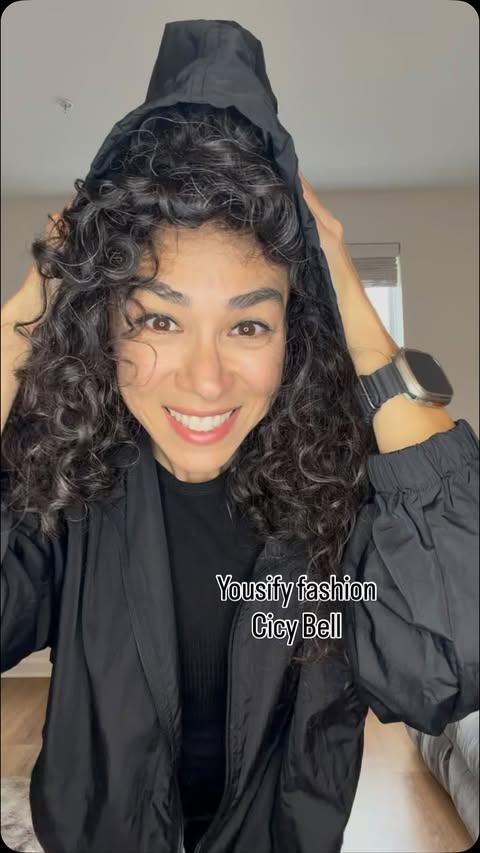 Instagram post by @esra_in_america for Cicybell. Caption reads: [...] for again and again 🤍 @yousify_us....
