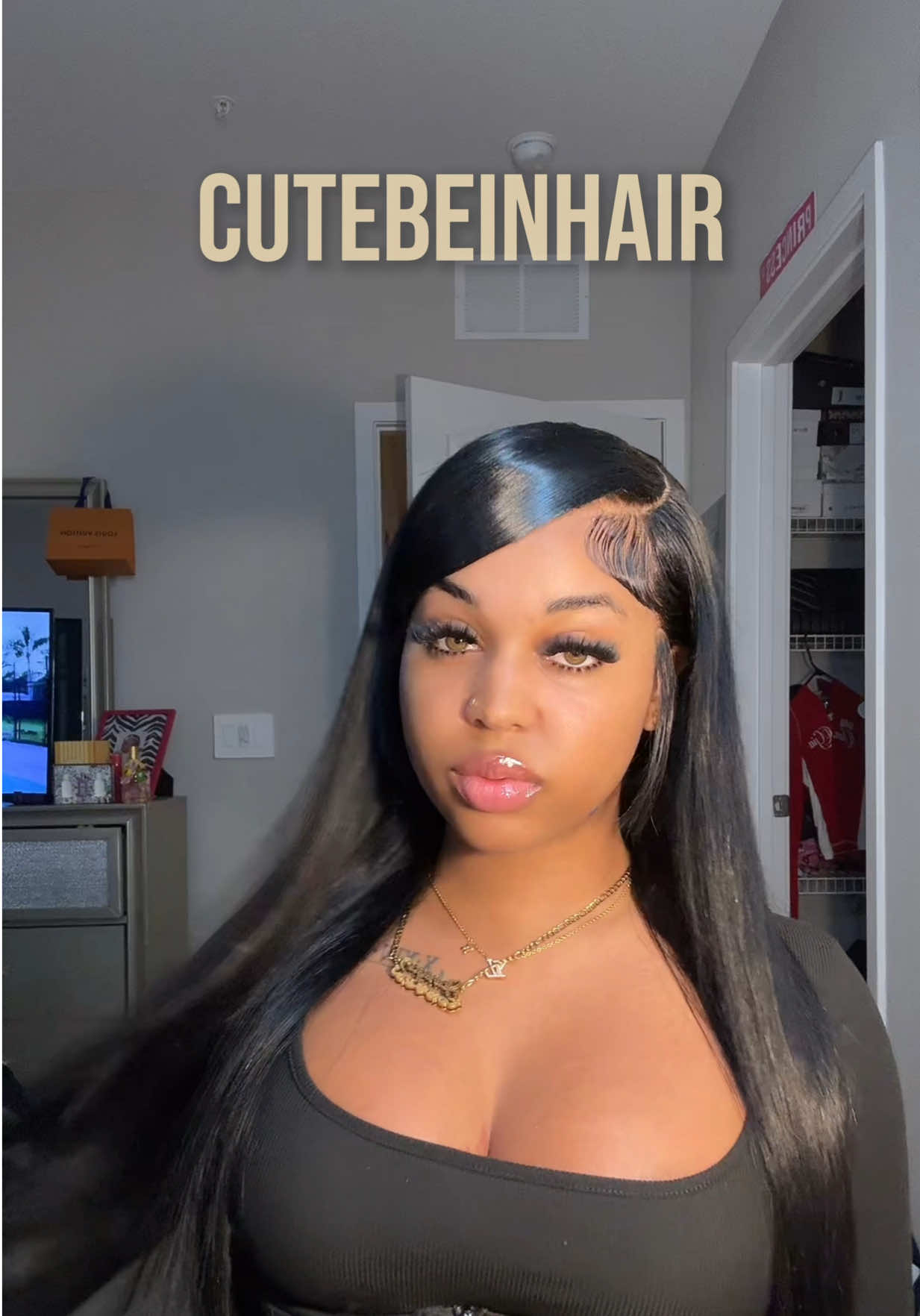 TikTok post by @theiconicbrat for Cute Bein Hair Shop. Caption reads: [...] ON THIS WIG 😍🤏🏽 thankyaaa ! @Cute Bein....