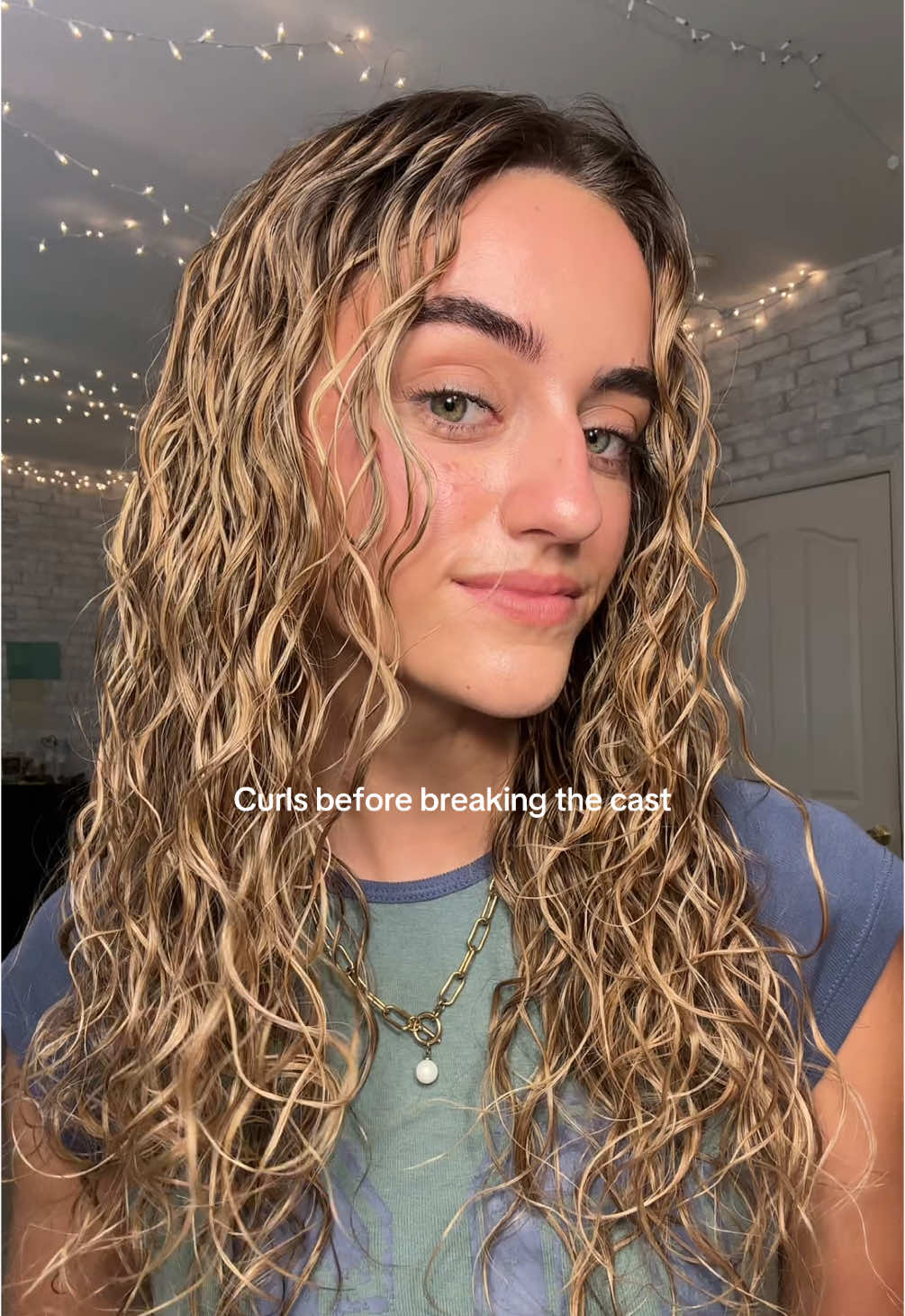 TikTok post by @daniarribere for OLAPLEX. Caption reads: Obsessed with the after 😍😍 #breakingthecast....