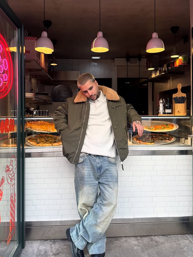 Instagram post by @gonolivier for New Yorker. Caption reads: [...] tops: what’s the best fall look? 🍂....