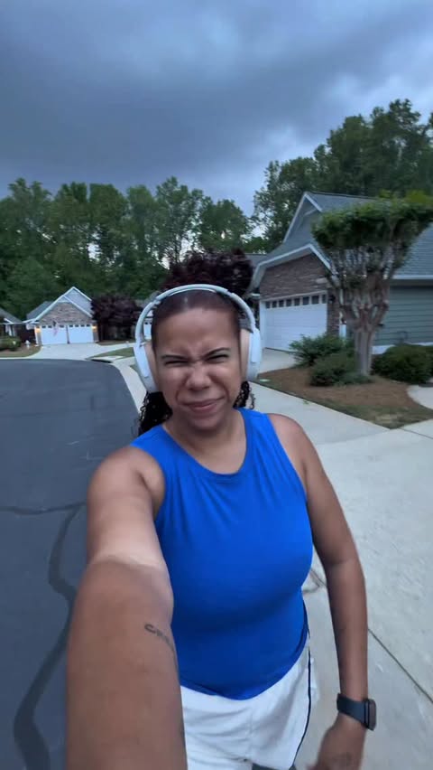 Instagram post by @livinglavidawithlove for ZOZOFIT. Caption reads: [...] I’ve come. It hasn’t been easy, but....