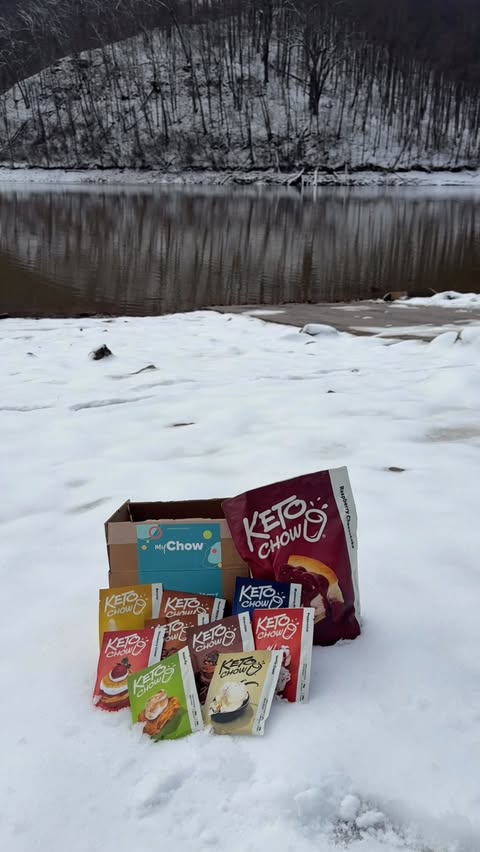 Instagram post by @the_keto_dealer for Keto Chow. Caption reads: Introducing the January Keto Chow My Chow surprise....