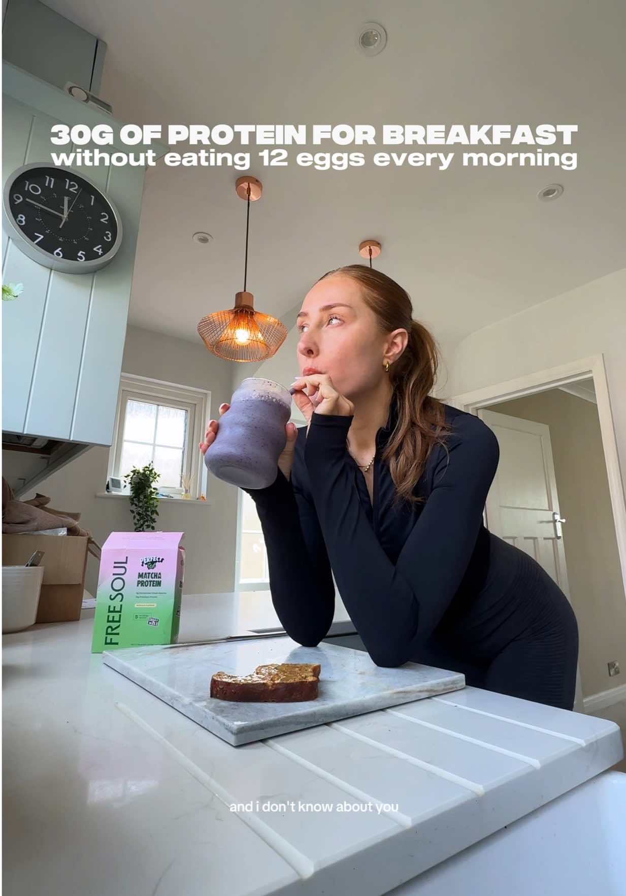 TikTok post by @lauracoenfit for Free Soul. Caption reads: [...] butter on toast fix 🥜🍞🫐 @Free Soul....