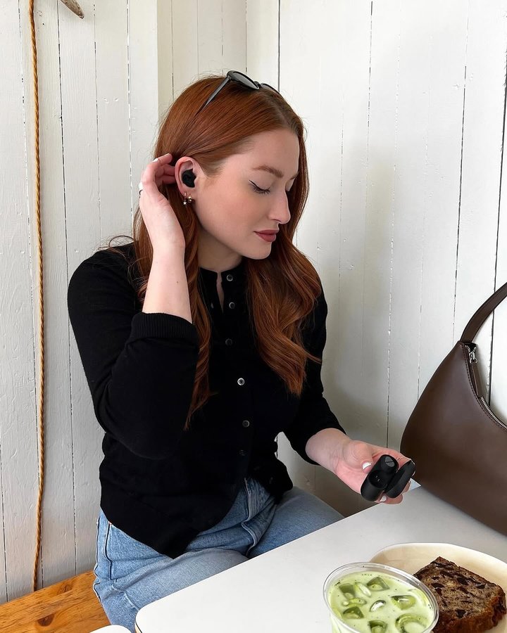 Instagram post by @rubygillett for Jabra. Caption reads: I’m obsessed with my Jabra Elite 10 earbuds, so....