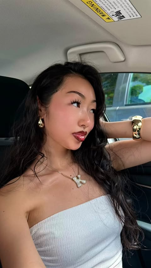 Instagram post by @itsbabykelz for Makeup Revolution. Caption reads: for my full glam girlies that always ask what....