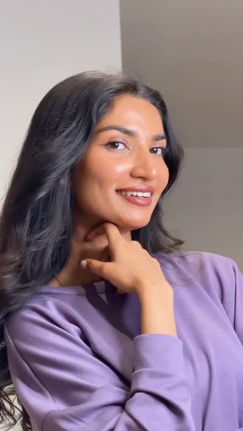 Instagram post by @unaisa_subair for Closeup. Caption reads: Loving how effectively @closeupindia White Now....