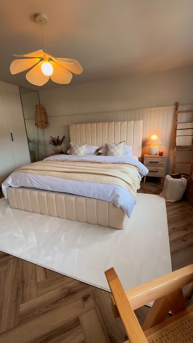 Instagram post by @stephensonlodge for The Rugs. Caption reads: Cosy Bedroom 

AD| Ive been slowly turning my....