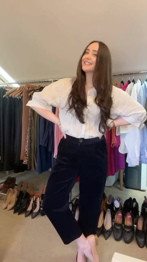 Instagram post by @samanthaking for Linticoshop. Caption reads: [...] it off?! Get 20% off site-wide at....