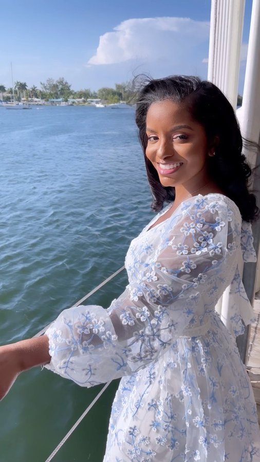 Instagram post by @cammpie for Red Dress. Caption reads: [...] I’d be rich! I can always count on....