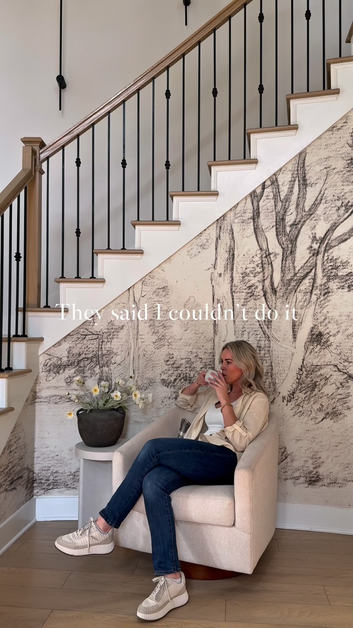 Instagram post by @styledmicasa for lovevsdesign. Caption reads: I’m loving this wallpaper from @lovevsdesign

They....