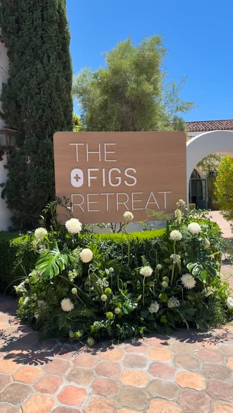 Instagram post by @savannahjoshiles for FIGS. Caption reads: A pretty great way to start the FIGS retreat ✨....