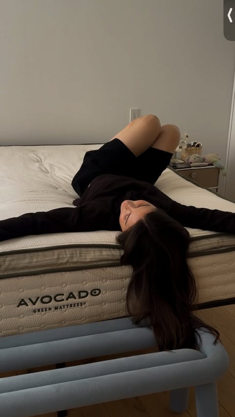 Instagram post by @themadisonrae for Avocado Green Mattress. Caption reads: BEDROOM UPDATE: new mattress from @avocado.green -....