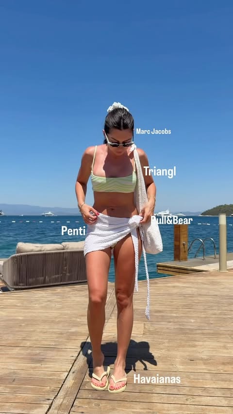 Instagram post by @zulalsogut for Penti. Caption reads: [...] #beachwear #triangl #bikini #reklam #penti.