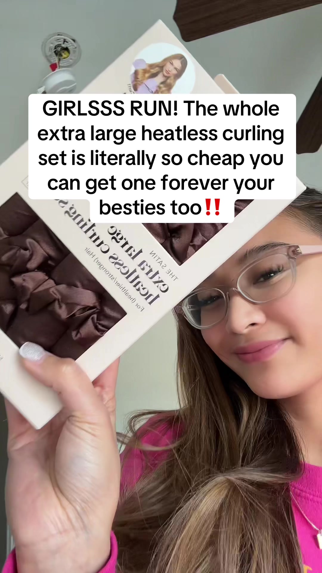 TikTok post by @mommykathintexugc for Kitsch. Caption reads: #kitsch #heatlesscurls #heatlesshair [...].