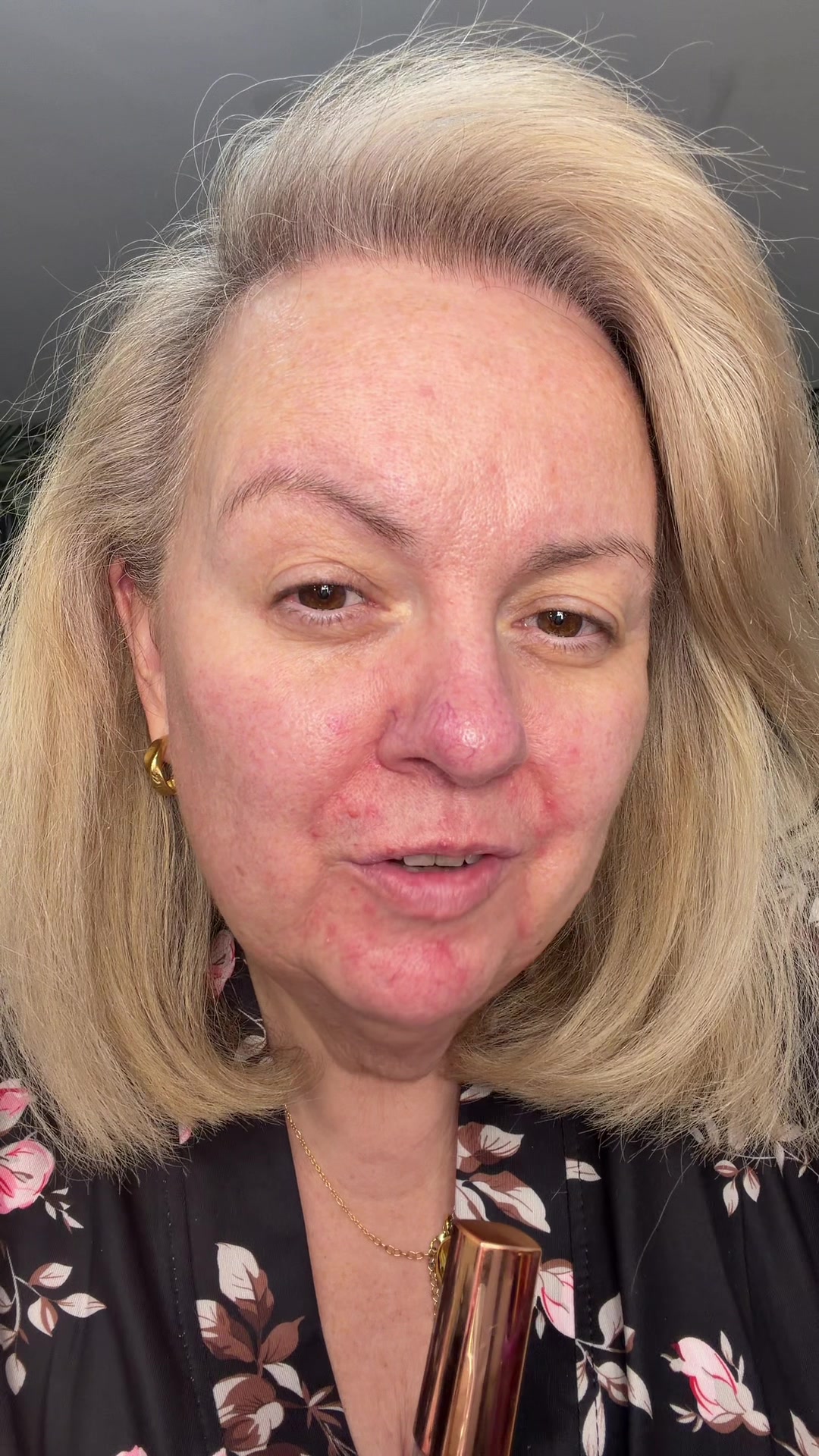 TikTok post by @dfmakeupartist for Bellamianta. Caption reads: [...] #over40makeuptips #concealerhack....