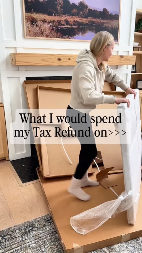 Instagram post by an influencer for Wayfair. Caption reads: [...] to 70% off right now with the @wayfair Tax....