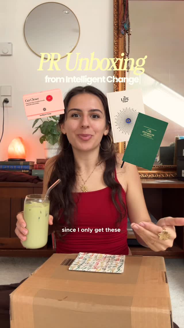 Instagram post by @bytiiiziana for Intelligent Change. Caption reads: getting PR packages just feels so unreal🧚‍♀️🌟....