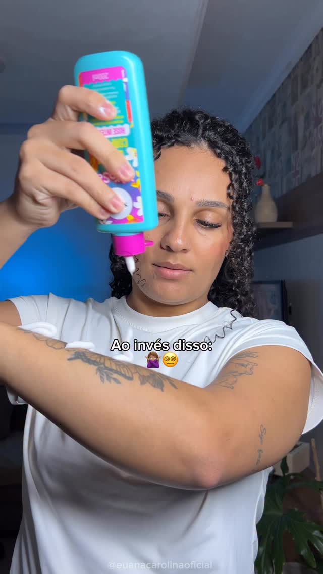 Instagram post by @euanacarolinaoficial for Salon Line. Caption reads: Já testou desse jeito? 🌸

- @salonlinebrasil....