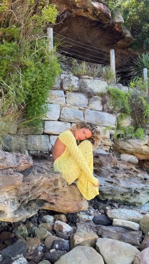 Instagram post by @lydsbutler for Hello Molly. Caption reads: happiest by the water 🐬

@hellomolly ad.