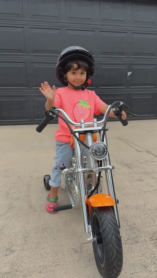 Instagram post by @kilic_usastyle for HYPERGOGO. Caption reads: Experience the Ride with Cruiser 12 Plus!

Control....