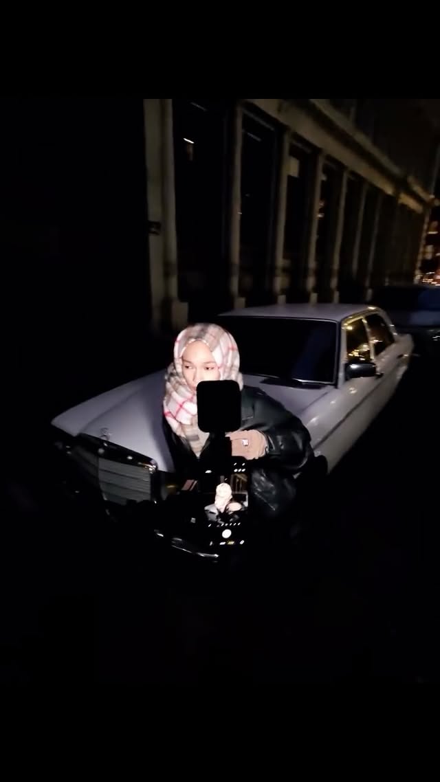 Instagram post by @kikscheck for HAWKERS CO.. Caption reads: We are the best in this game..