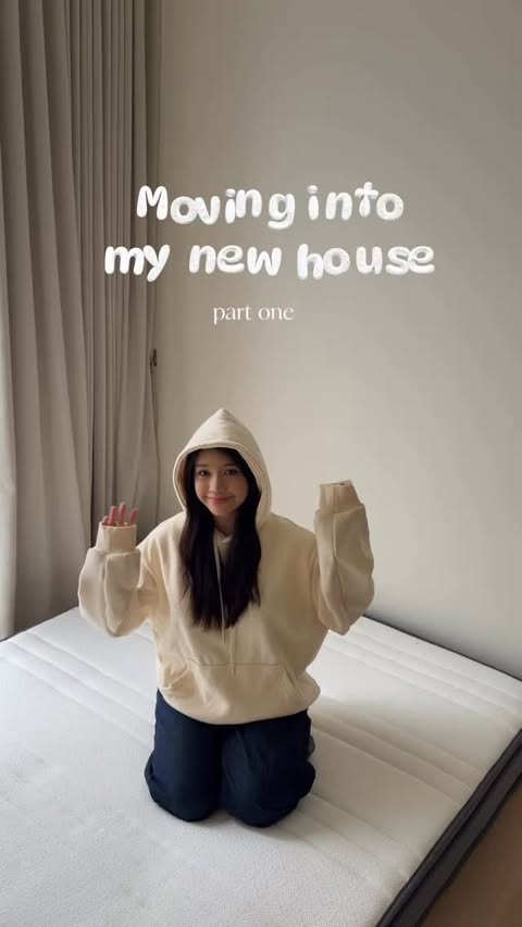 Instagram post by @missalvy for Origin Mattress. Caption reads: [...] era sponsored by good sleep 🤪....