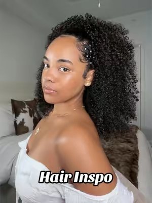 TikTok post by @michixo__ for KISS Colors & Care. Caption reads: Braided curly inspo 🎀 @colorsandcare has....