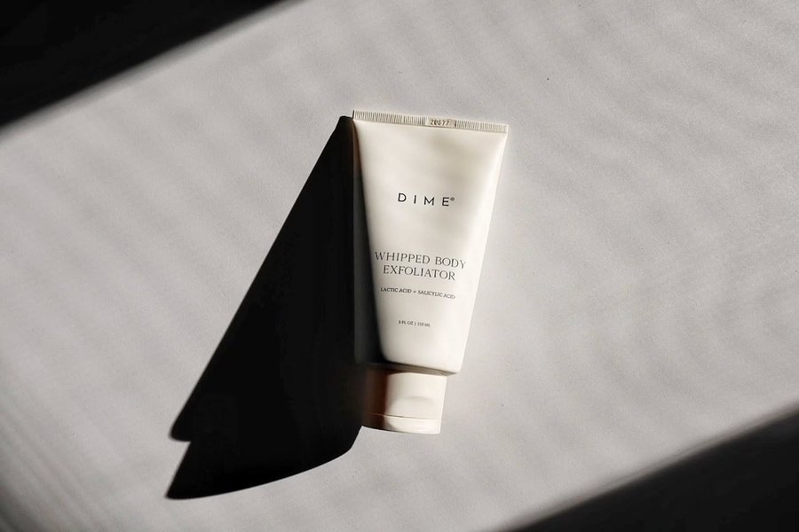 Instagram post by @crystals.saavy.beauty for DIME Beauty. Caption reads: Easily renew your skin with @dimebeautyco Whipped....