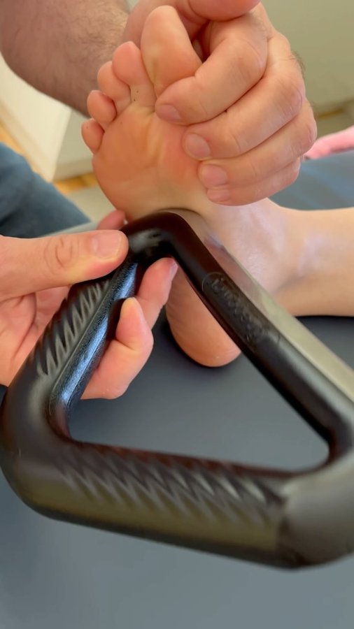 Instagram post by @georgi.therapy for Achedaway. Caption reads: [...] the Revolution in Muscle Recovery: The....