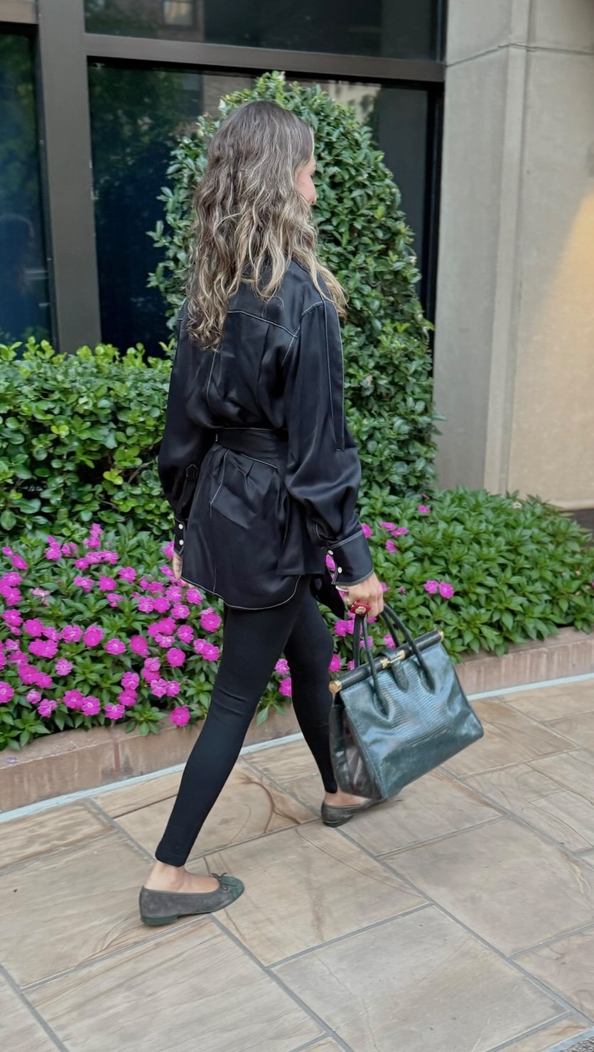 Instagram post by @erindanalichy for BEAUTY PIE. Caption reads: This @beautypie Youthbomb Extreme Retinal Triple....