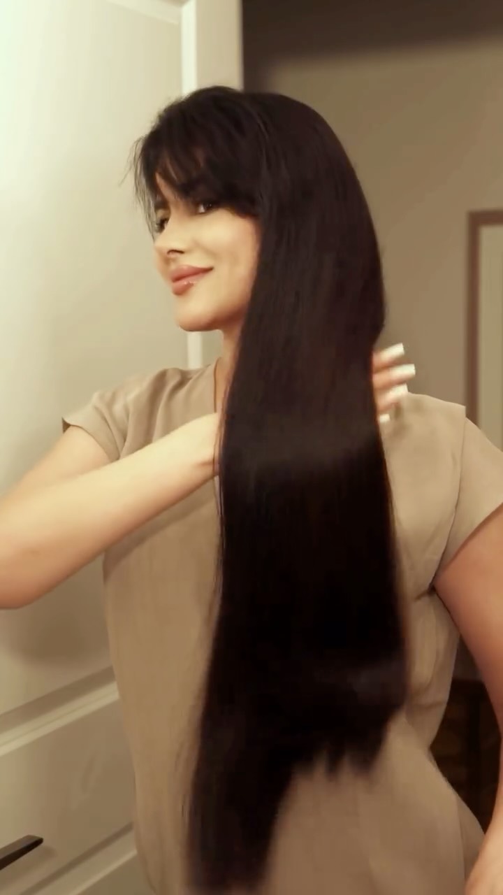 Instagram post by @barfin.tutorials for AG Care. Caption reads: [...] smooth, and shiny ✨
Thanks to @agcare1989 my....