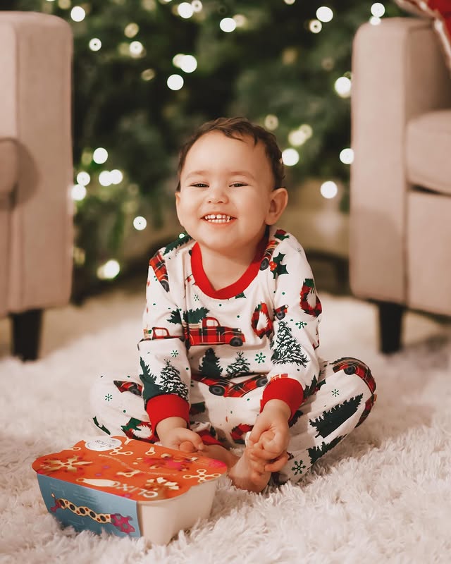 Instagram post by @simplyesrag for Clixo. Caption reads: Arya’s new playmate, the @my_clixo Clixo Crew....