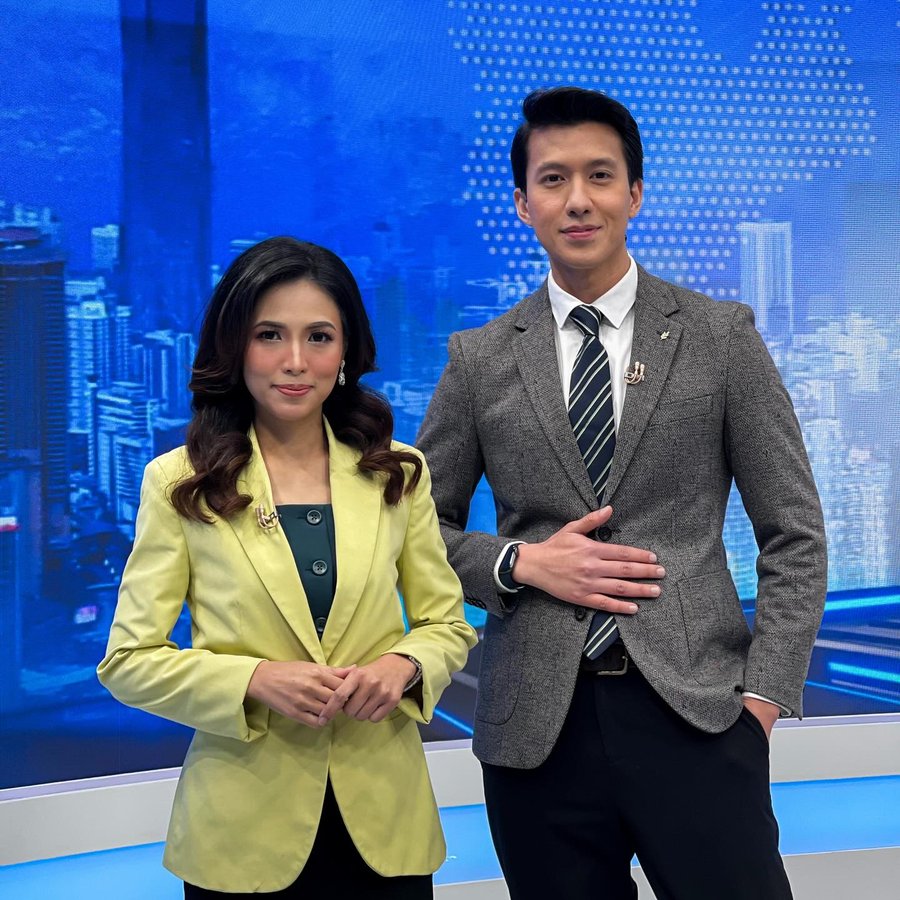 Instagram post by @shafiq.adnan for dressingpaula. Caption reads: [...] Presenter @nadia.azmi Sponsor blouse....
