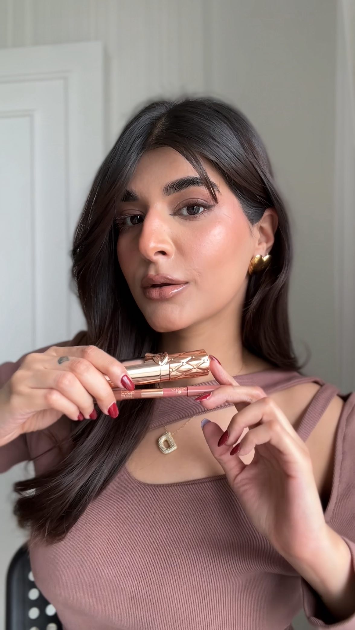 Instagram post by @deekshakhurana for Nykaa. Caption reads: Why did no one tell me lip contouring could be....