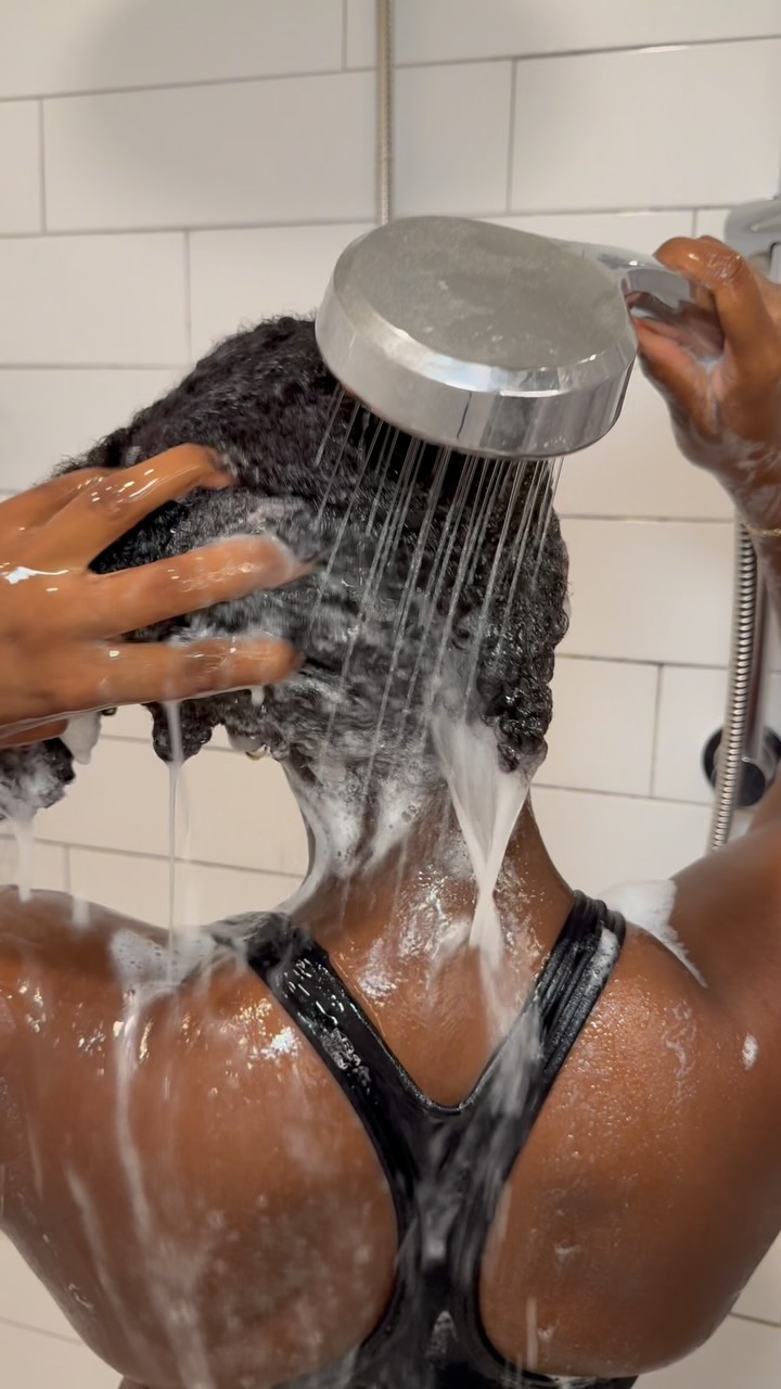 Instagram post by @kensayx for Design Essentials. Caption reads: [...] wash day routine using @amika &....